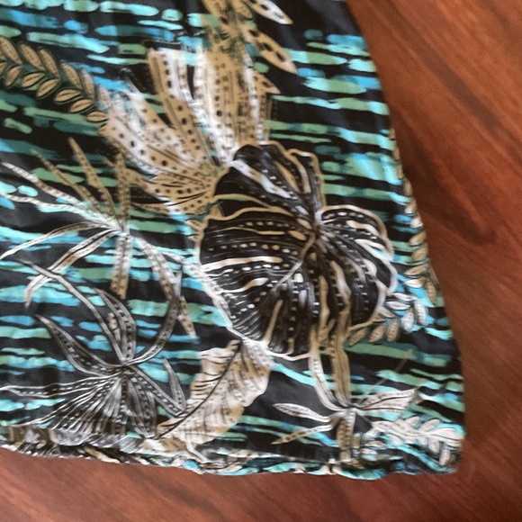 Hula Bay Leaf Print Halter top size 13 - Picture 5 of 7